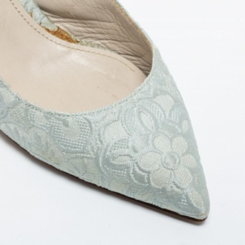 Donna Dolce & Gabbana - Décolleté in tessuto di broccato blu chiaro taglia 38 in vendita