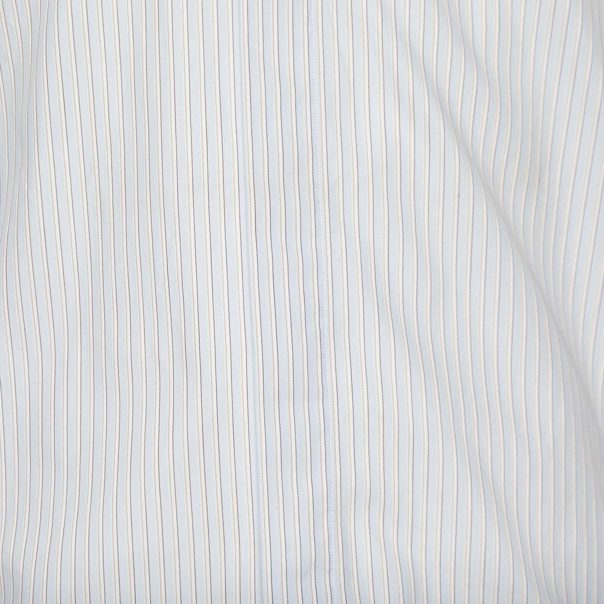 Gris Dolce & Gabbana - Chemise en coton bleu clair à rayures M en vente