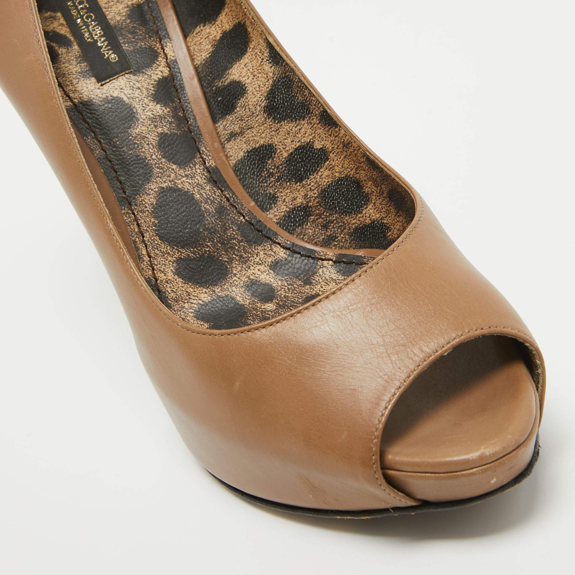 Dolce & Gabbana Chaussures à plateforme en cuir Light Brown Taille 38.5 en vente 2