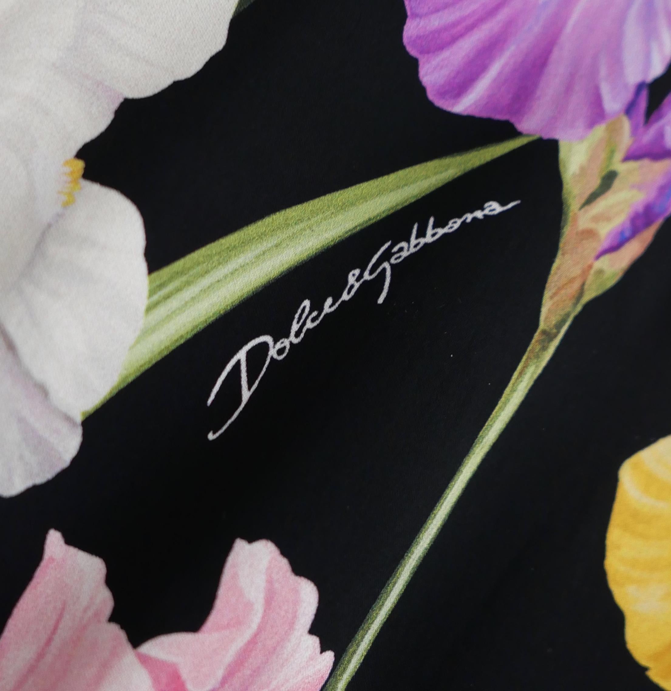 Dolce & Gabbana Lily Print Silk Top In New Condition For Sale In London, GB