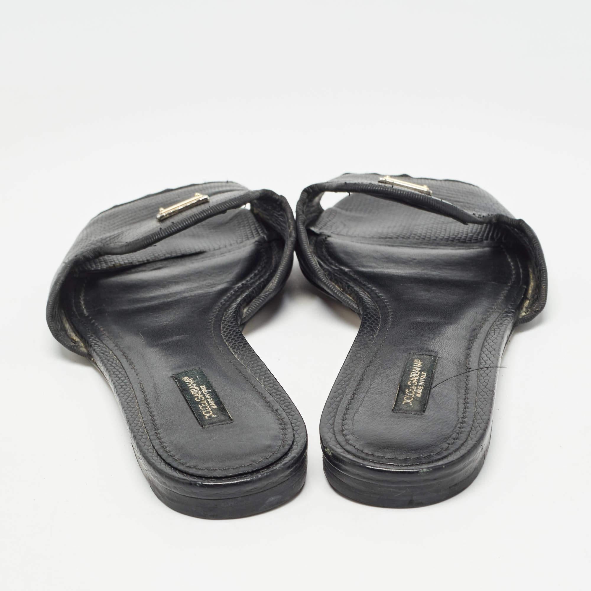 Dolce & Gabbana Eidechse Geprägte Slide Flats Größe 39.5 Damen im Angebot