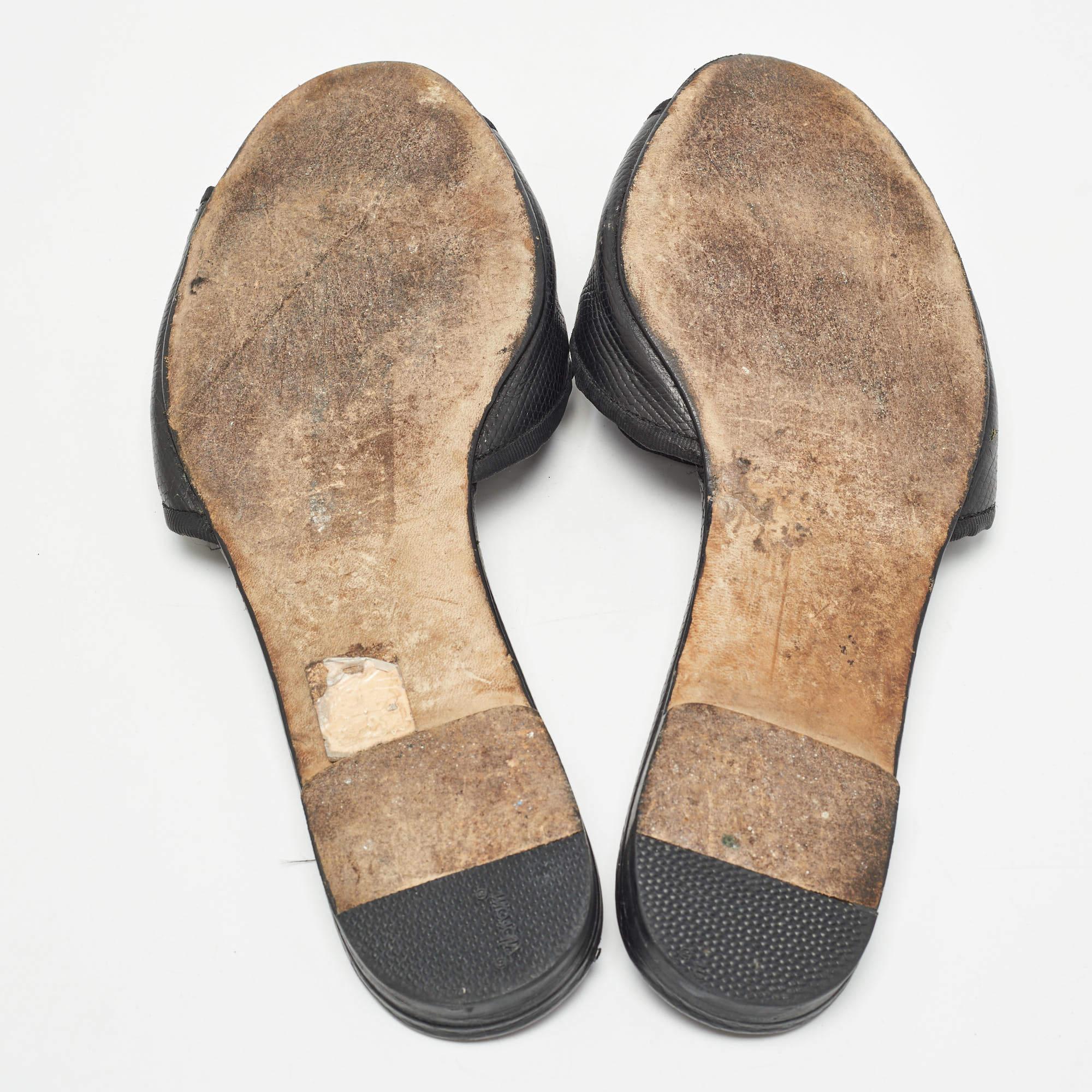 Dolce & Gabbana Eidechse Geprägte Slide Flats Größe 39.5 im Angebot 1