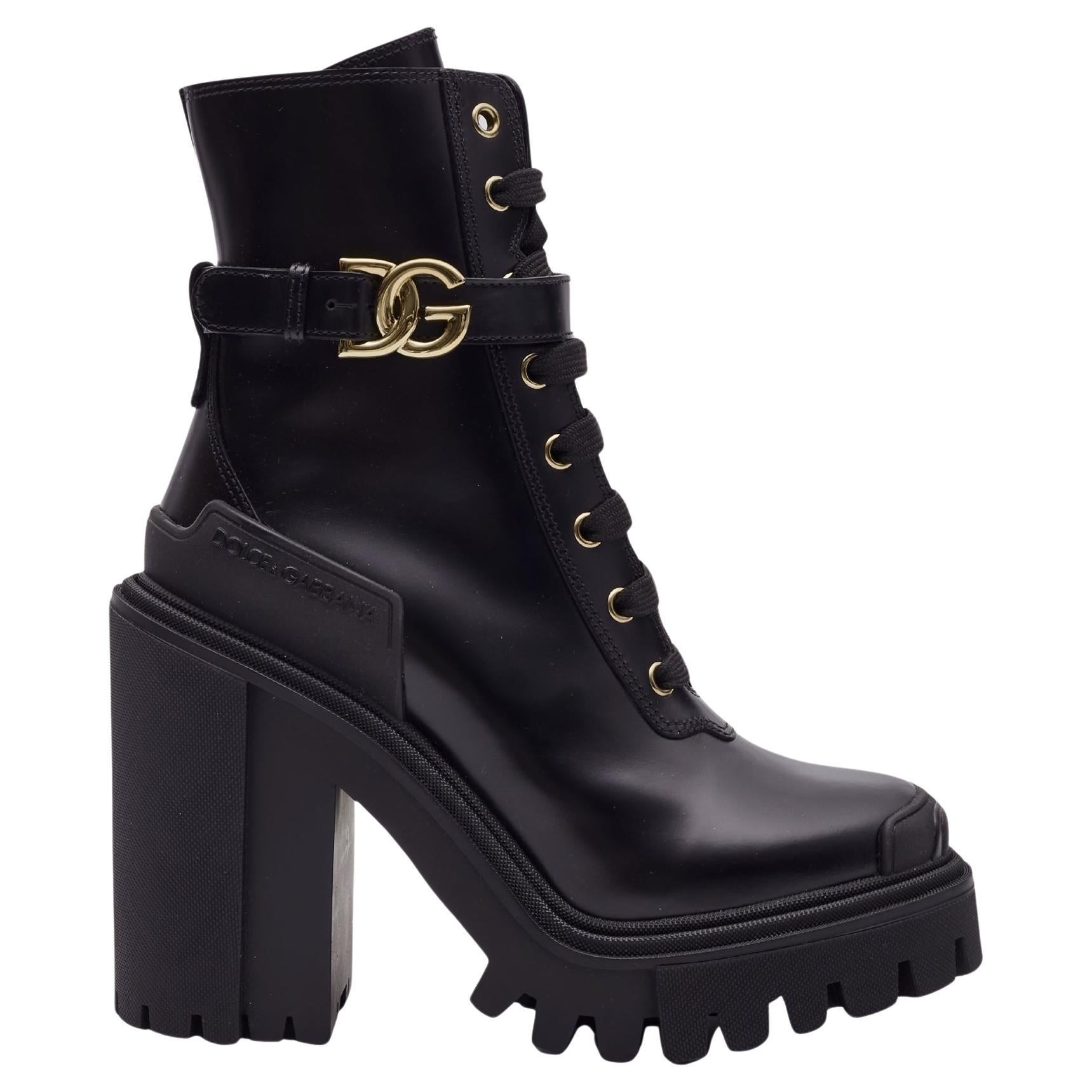 Dolce & Gabbana Logo Charm Black Leather Platform Ankle Boots For Sale