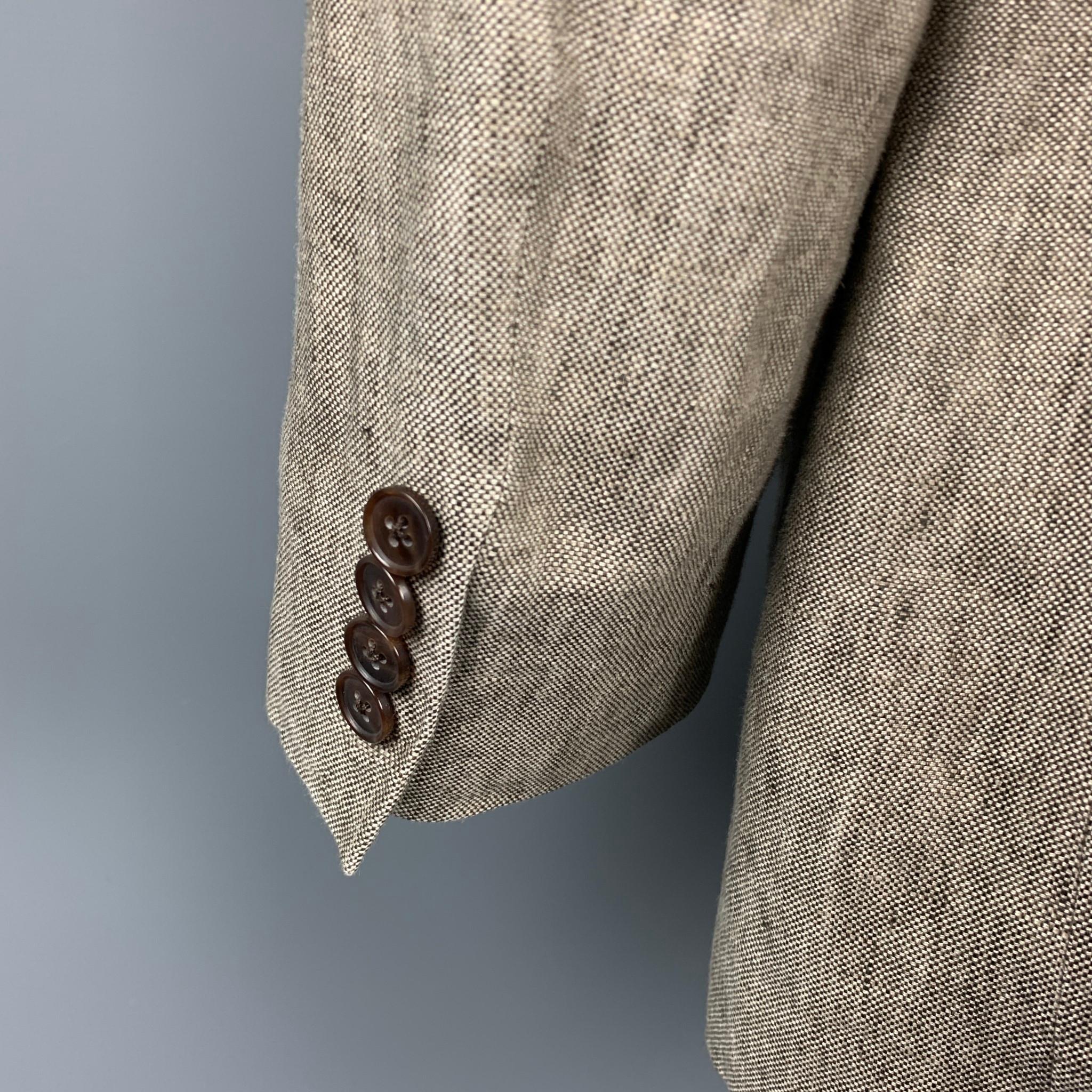 DOLCE & GABBANA Luxury Size 42 Taupe Heather Linen Notch Lapel Sport Coat In Good Condition In San Francisco, CA