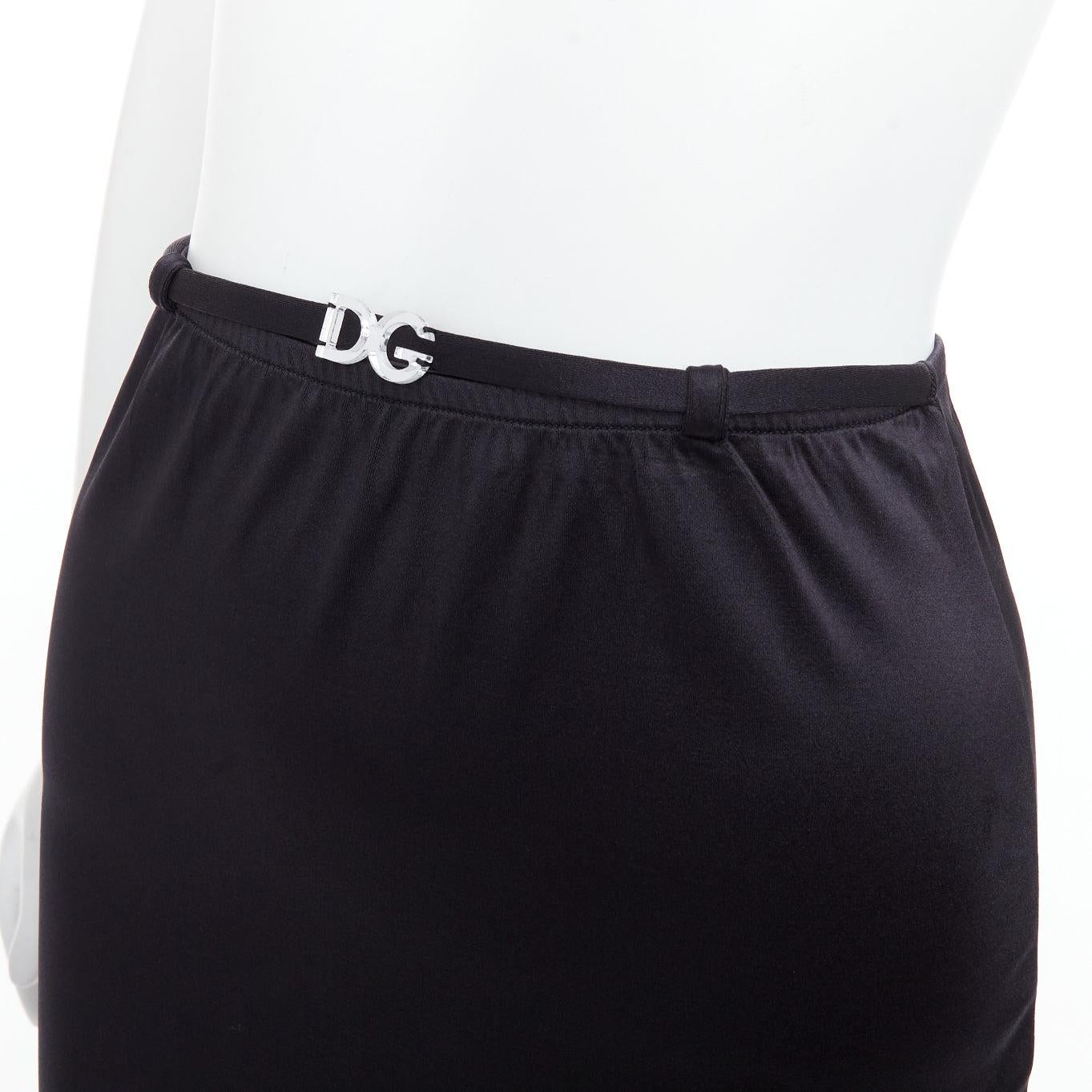DOLCE GABBANA MARE Gonna vintage nera trasparente con logo DG in resina IT40 S
Riferimento: TGAS/E00348
Marchio: Dolce & Gabbana
Designer: Domenico Dolce & Stefano Gabbana
Collection'S: Mare
Materiale: Poliammide, misto
Colore: nero,