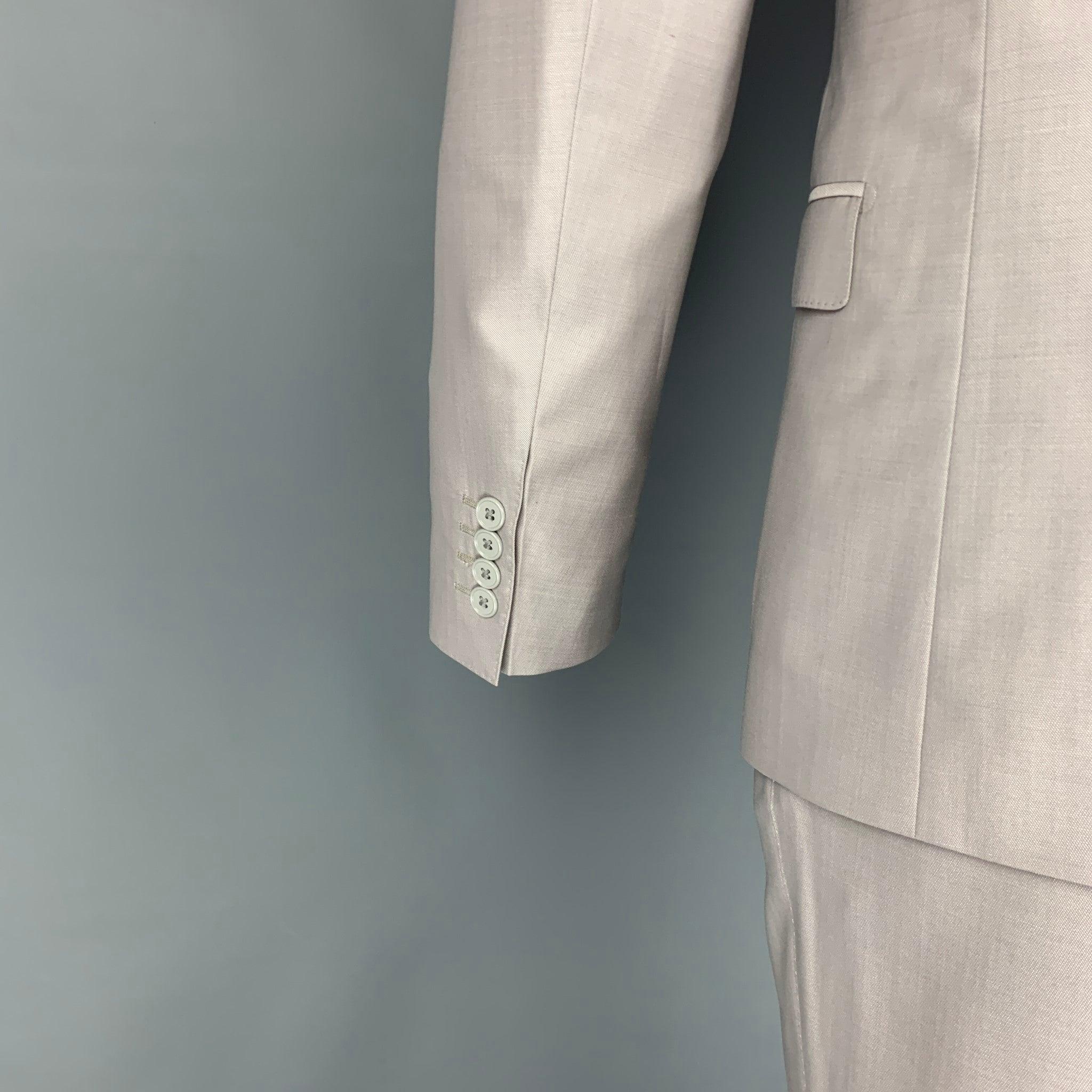 DOLCE & GABBANA Martini Size 36 Long Light Grey Wool / Silk 3 Piece Suit For Sale 1
