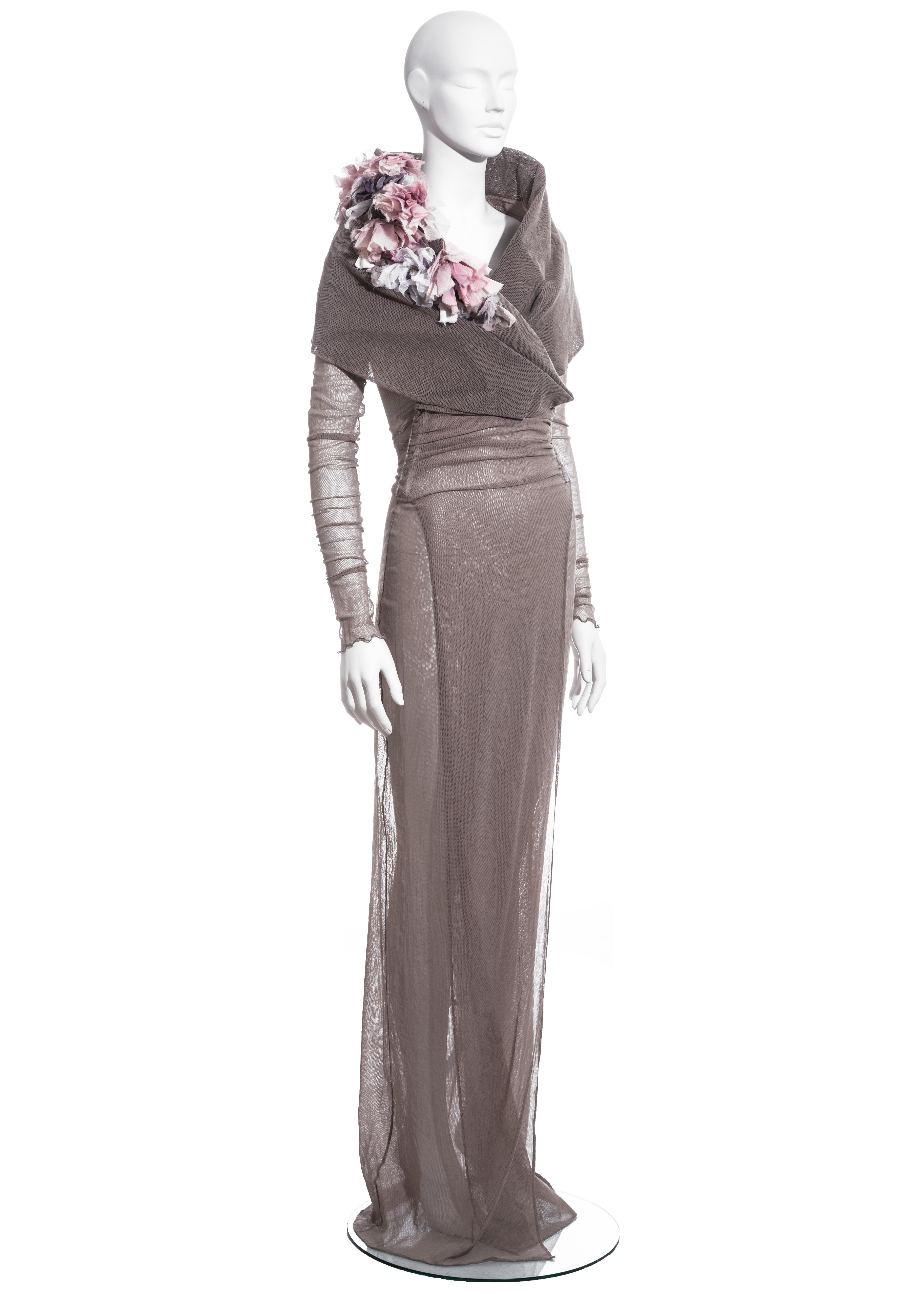 Dolce & Gabbana mauve mesh evening coat dress with floral motifs, ss 1998 In Excellent Condition For Sale In London, GB