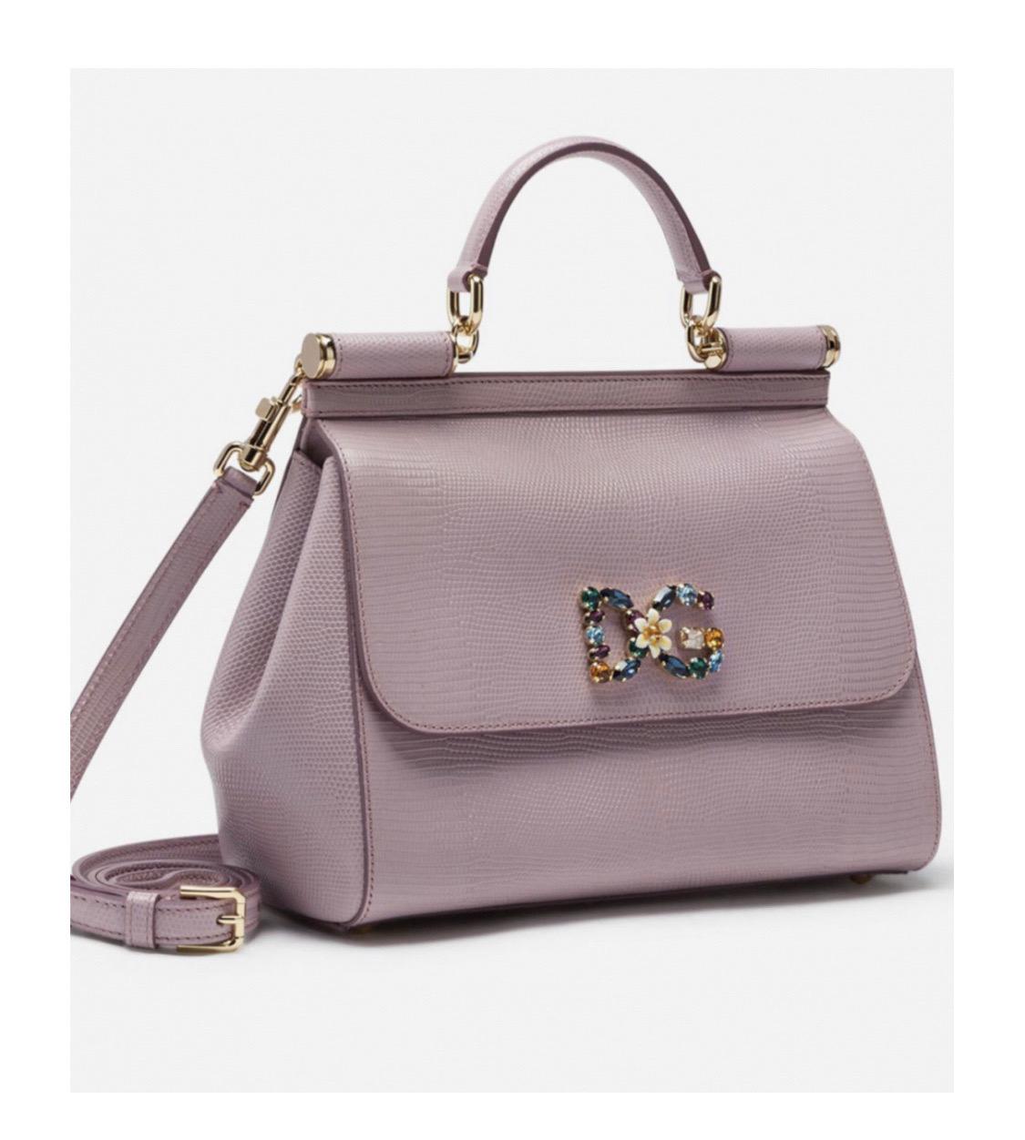 Die Sicily Tasche ist ein zeitloses
accessoire, das eine Hommage an alle
schönheit, die Sizilien zu bieten hat, der Ort
die eine Quelle der Inspiration darstellt
für Dolce&Gabbana.

Mittlere Handtasche Sicily mit Leguan-Print
leder mit einem