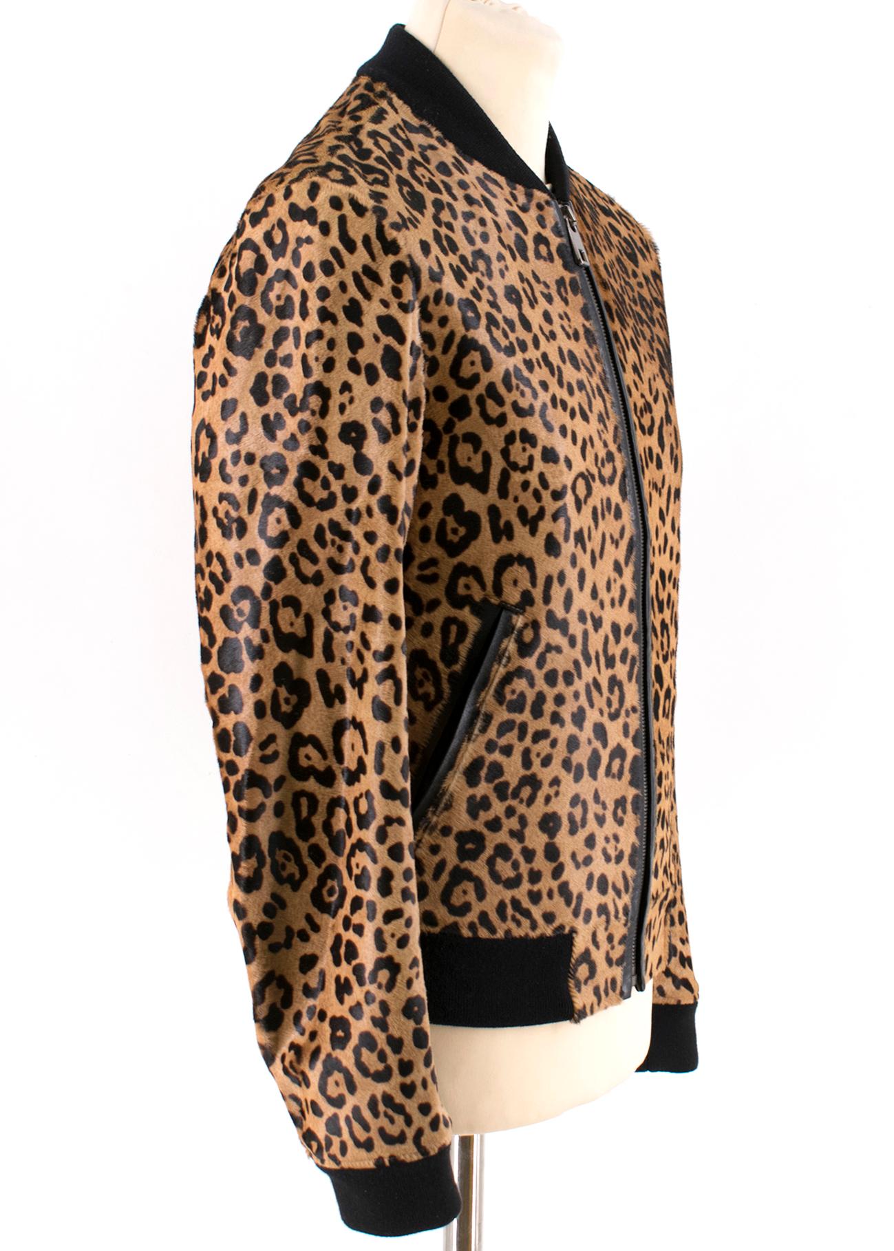 Dolce & Gabbana Men's Leopard Print Calf Hair Bomber Jacket

Calf hair Leopard print bomber jacket
Ribbed neck-line, cuff and hem 
Two slip pockets with snap closure and leather interior 
Satin feel interior 
Leather interior detail 
Silver