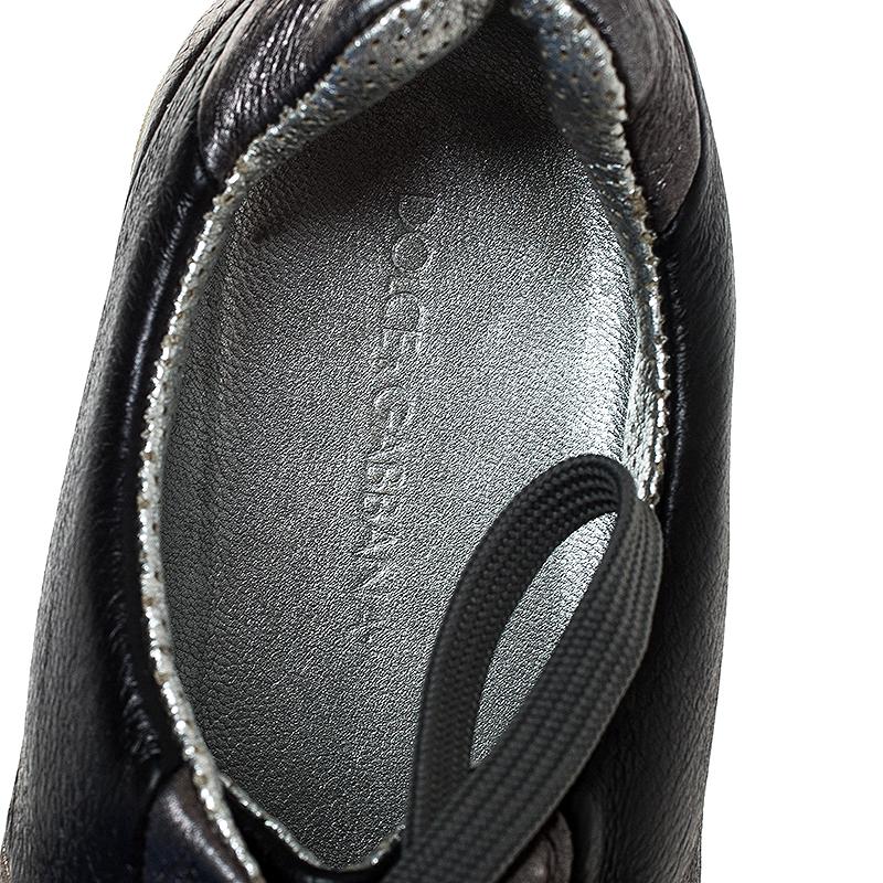 Dolce & Gabbana Metallic Black/Grey Leather Striped Lace Up Sneakers Size 40 In Fair Condition For Sale In Dubai, Al Qouz 2