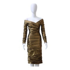 Dolce & Gabbana Metallic Bronze gerafftes schulterfreies Kleid mit Rüschen