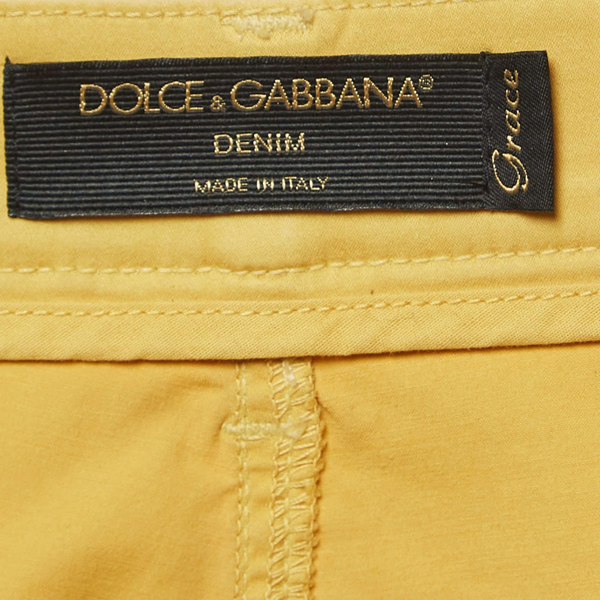 Dolce & Gabbana - Pantaloni skinny in cotone rivestito d'oro metallizzato S In condizioni Nuovo in vendita a Dubai, Al Qouz 2