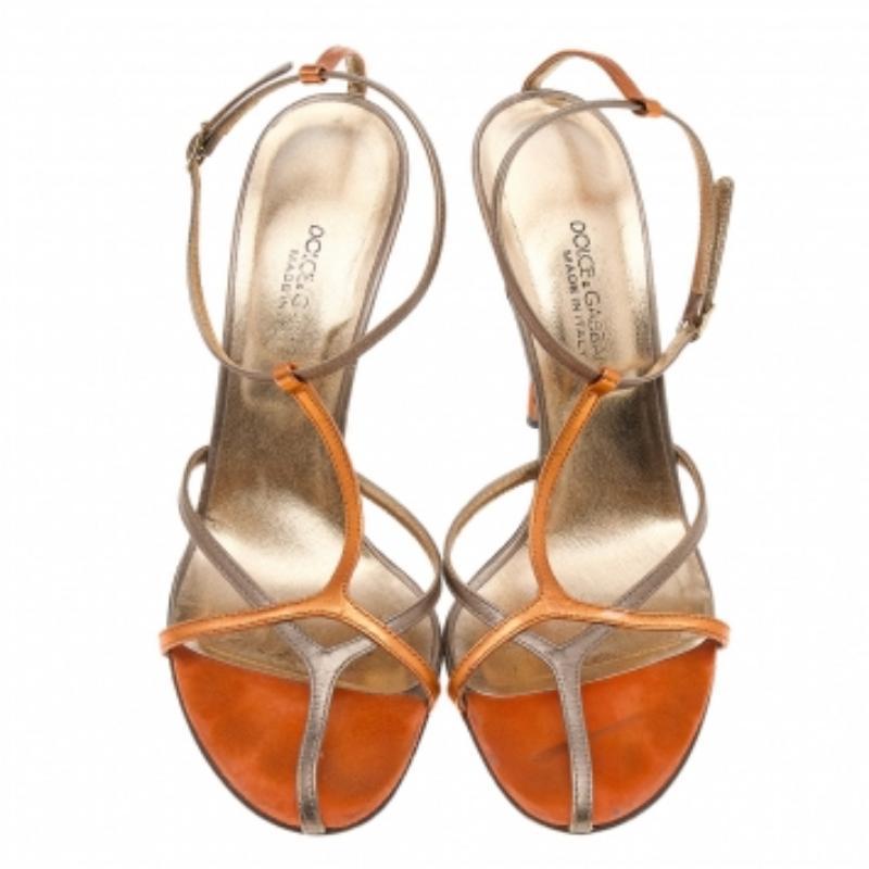 Dolce & Gabbana - Sandales à lanières en cuir orange/or métallisé, taille 37,5 Bon état - En vente à Dubai, Al Qouz 2