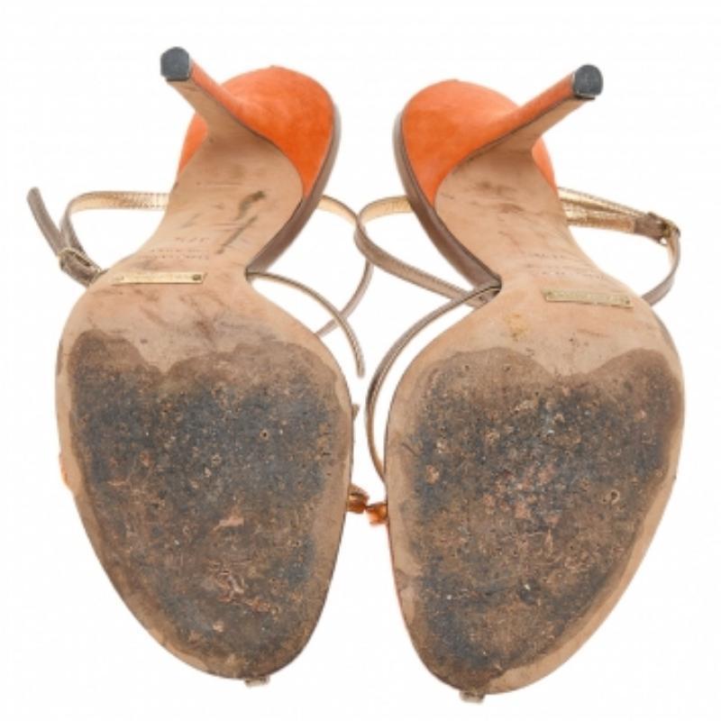 Dolce & Gabbana - Sandales à lanières en cuir orange/or métallisé, taille 37,5 en vente 1