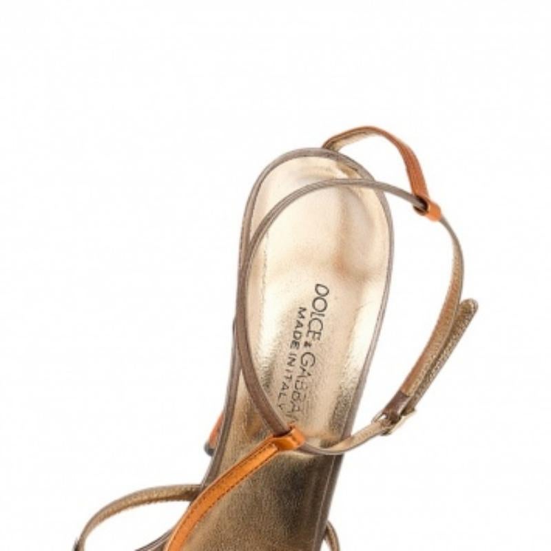 Dolce & Gabbana - Sandales à lanières en cuir orange/or métallisé, taille 37,5 en vente 2