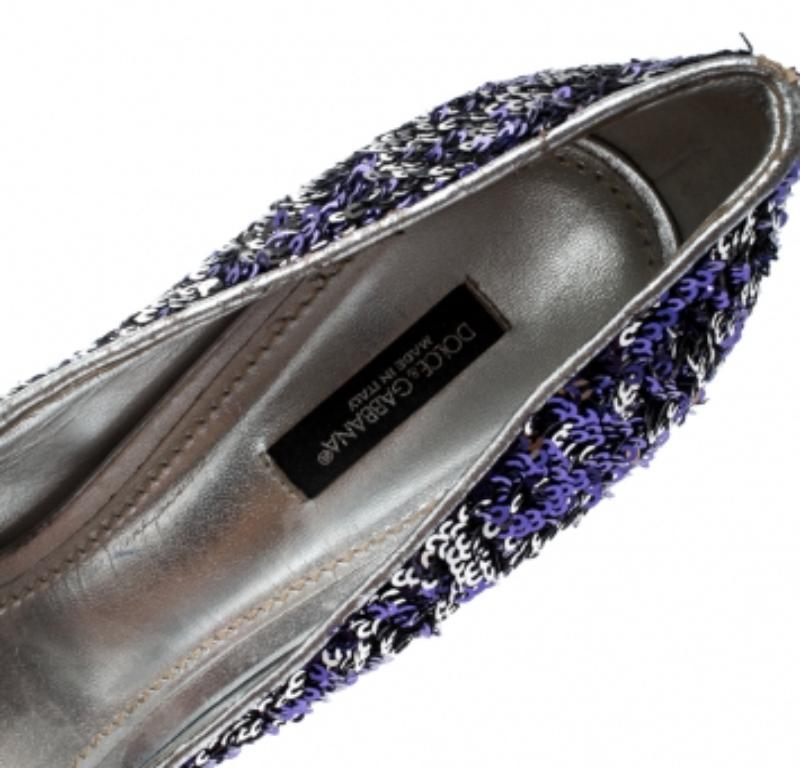 Gris Dolce & Gabbana escarpins compensés ornés de sequins métalliques deux tons, taille 40 en vente