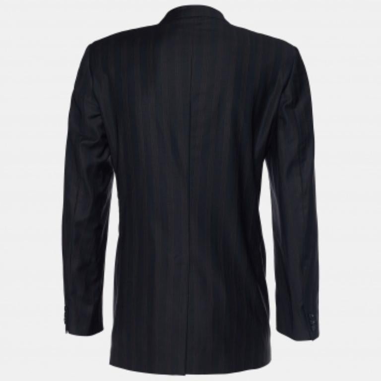 Give your formal outfit a classy and sophisticated update with this Dolce & Gabbana blazer. Tailored finely from a mix of quality materials, it is styled with front button fastenings, three external pockets, and long sleeves with a buttoned cuff.