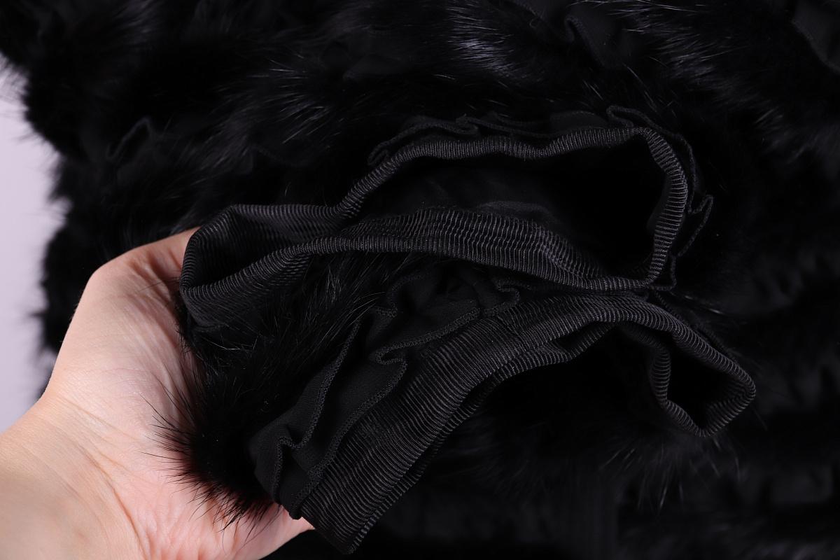 Dolce & Gabbana: pelliccia di visone e seta in vendita 5