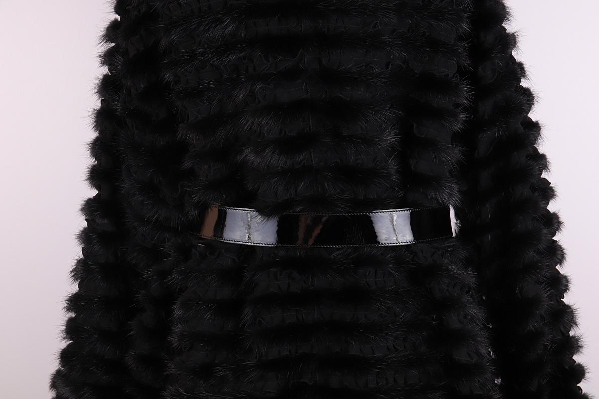 Nero Dolce & Gabbana: pelliccia di visone e seta in vendita