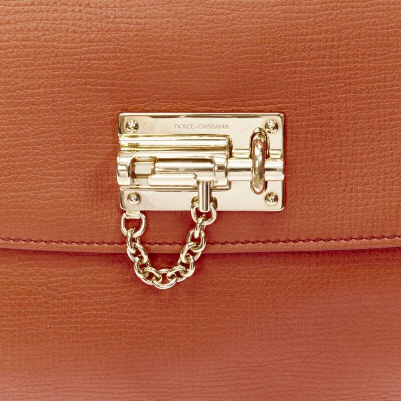 DOLCE GABBANA Monica, borsa a tracolla in pelle arancione con chiusura a scatto in oro in vendita 2