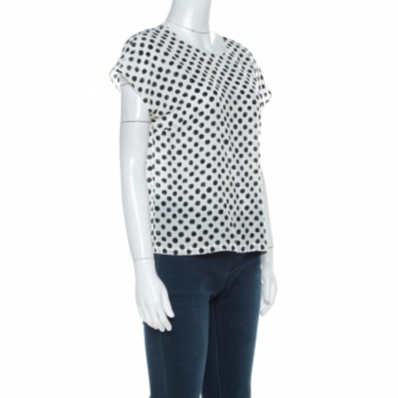 Dolce & Gabbana Camicetta in seta monocromatica con stampa Dot Dot Dot M. In condizioni buone in vendita a Dubai, Al Qouz 2