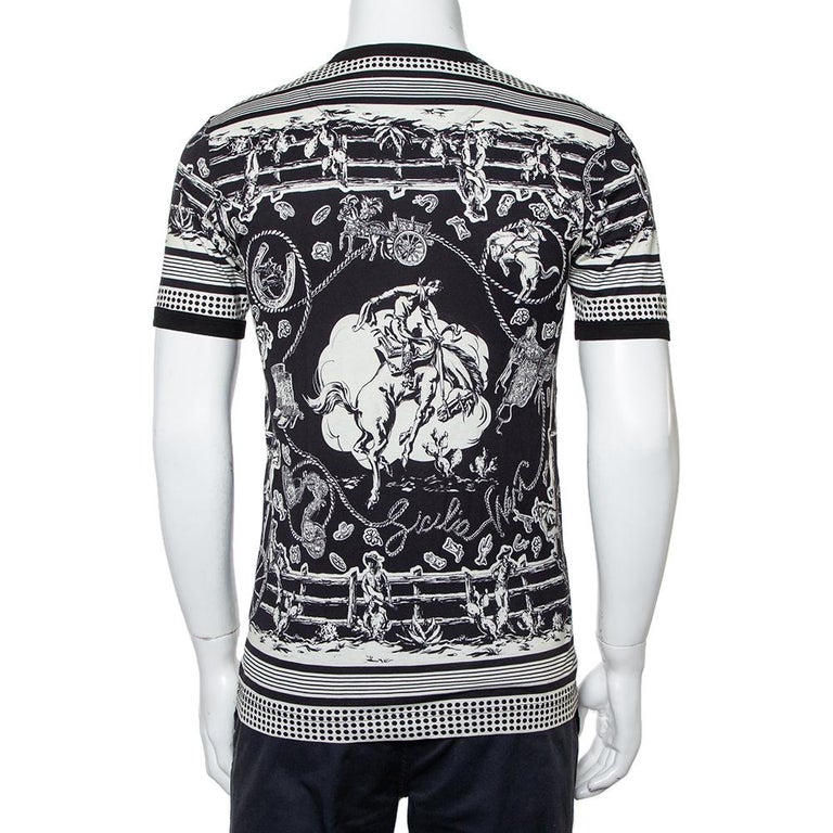 Dolce and Gabbana Monochrome Printed Cotton Crewneck T-Shirt XS For Sale at  1stDibs