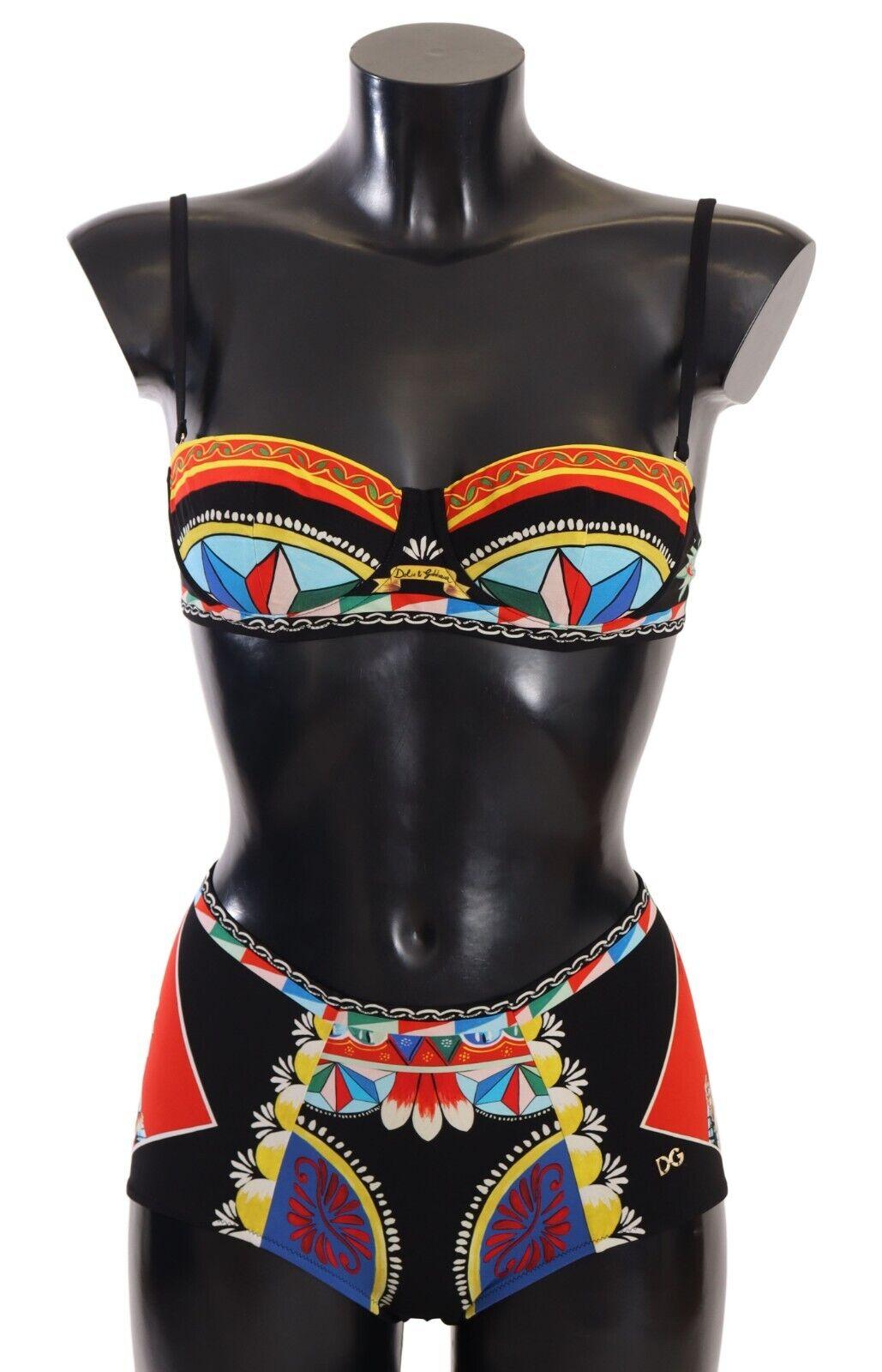 DOLCE & GABBANA


Gorgeous brand new with tags, 100% Authentic Dolce & Gabbana Multicoloured two-piece swimsuit. Illustrated with a graphic print, this ensemble comes in a case. Top features adjustable shoulder straps, padded cups and a back