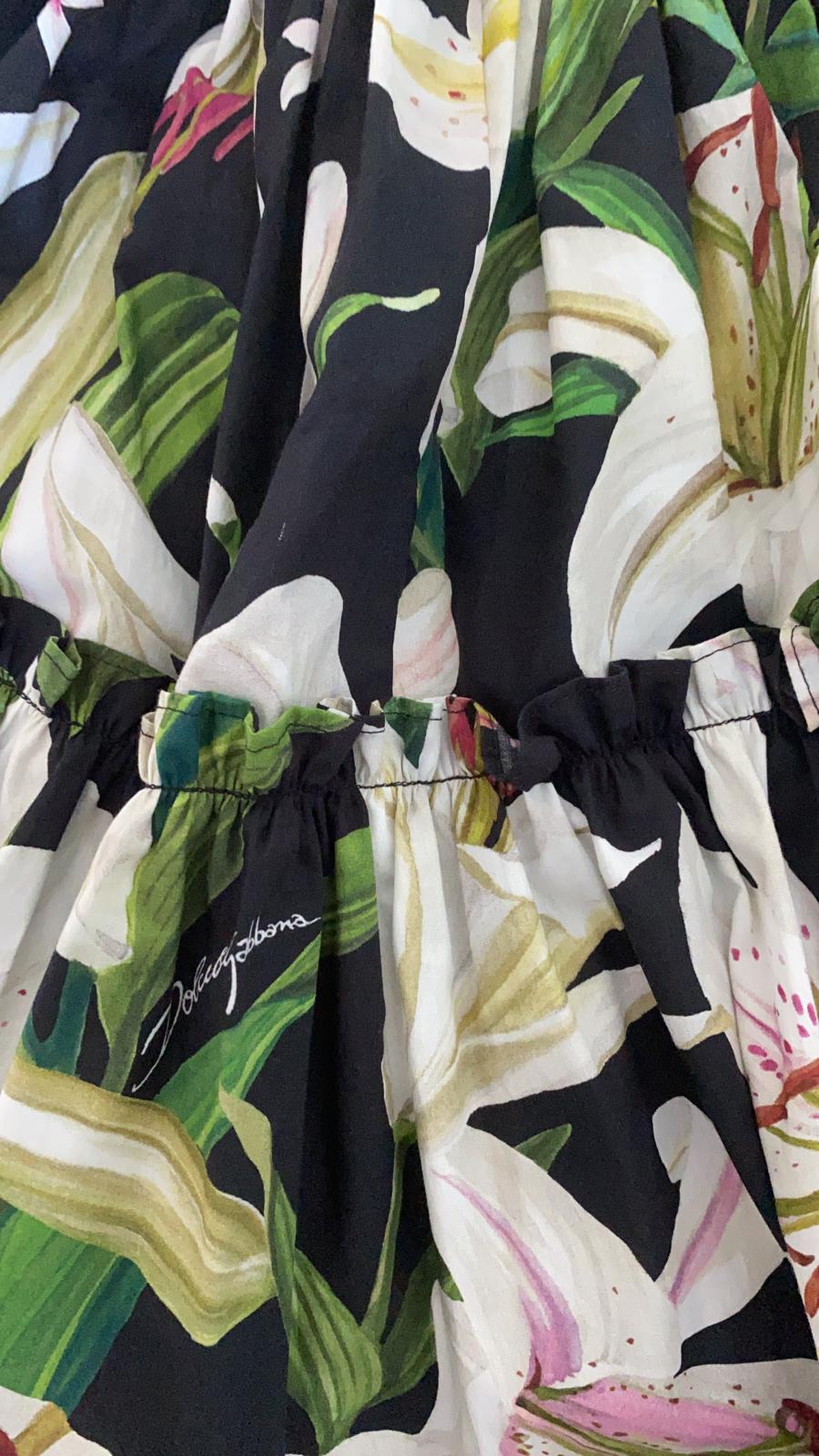 Dolce & Gabbana Multicolor Cotton Lilly Flared Mid-length Skirt Floral Flowers In New Condition For Sale In WELWYN, GB
