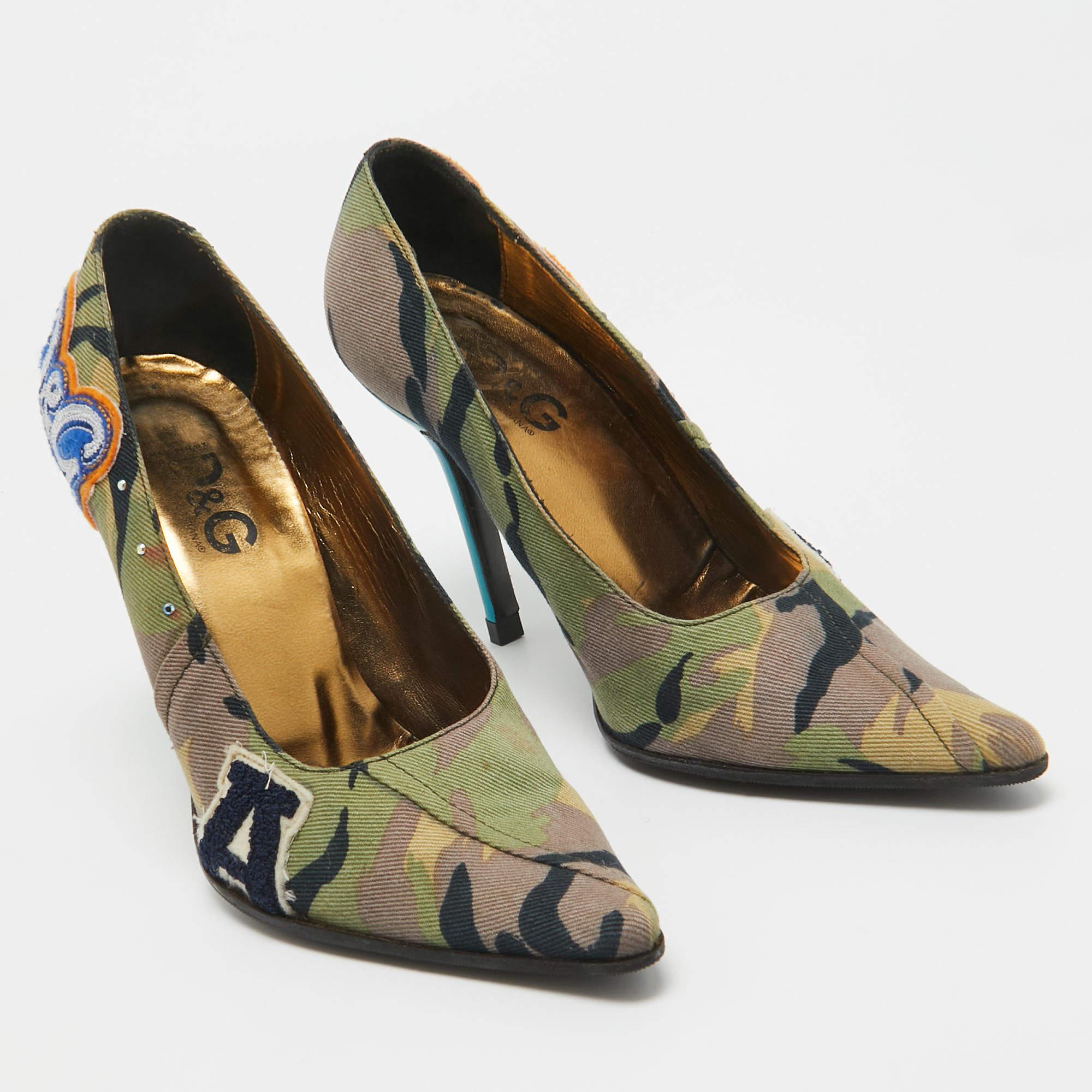 Dolce & Gabbana Multicolor Denim Pointed Toe Pumps Size 36 In Fair Condition In Dubai, Al Qouz 2