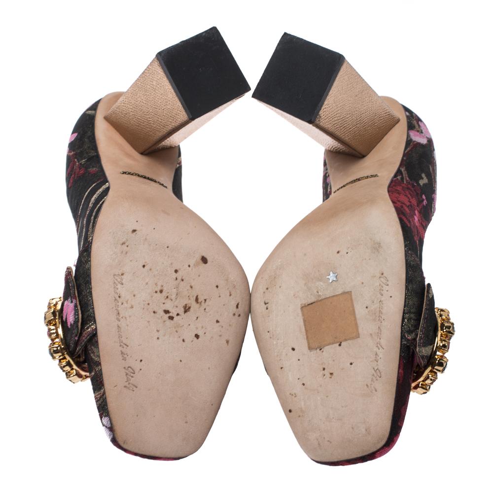Dolce & Gabbana Multicolor Floral Brocade Fabric Block Heel Pumps Size 39 In Good Condition In Dubai, Al Qouz 2