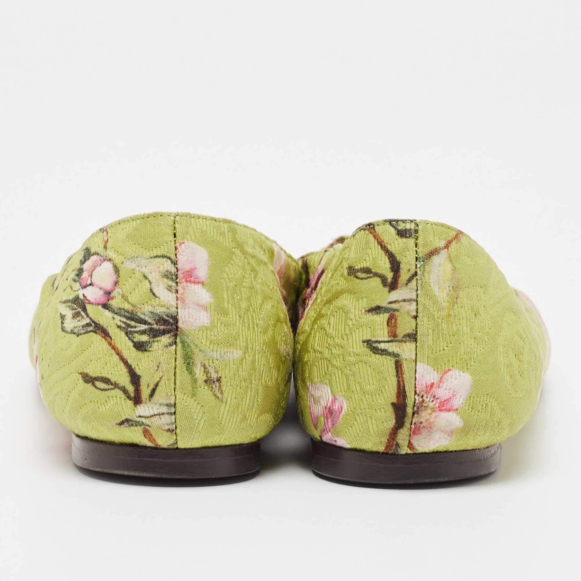 Beige Dolce & Gabbana Multicolor Floral Print Brocade Flat Smoking Slippers Size 36 For Sale
