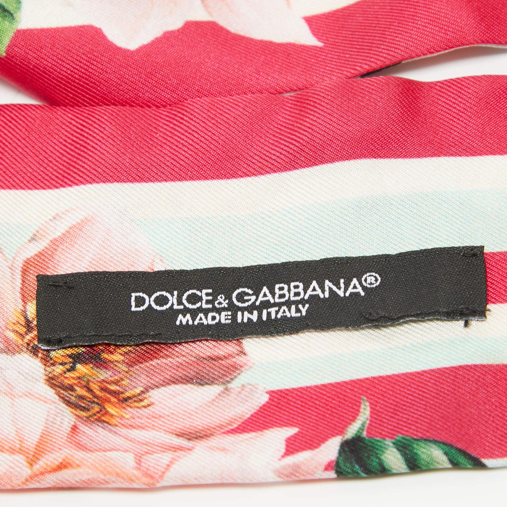 Dolce & Gabbana Multicolor Floral Print Silk Twill Scarf In Good Condition In Dubai, Al Qouz 2