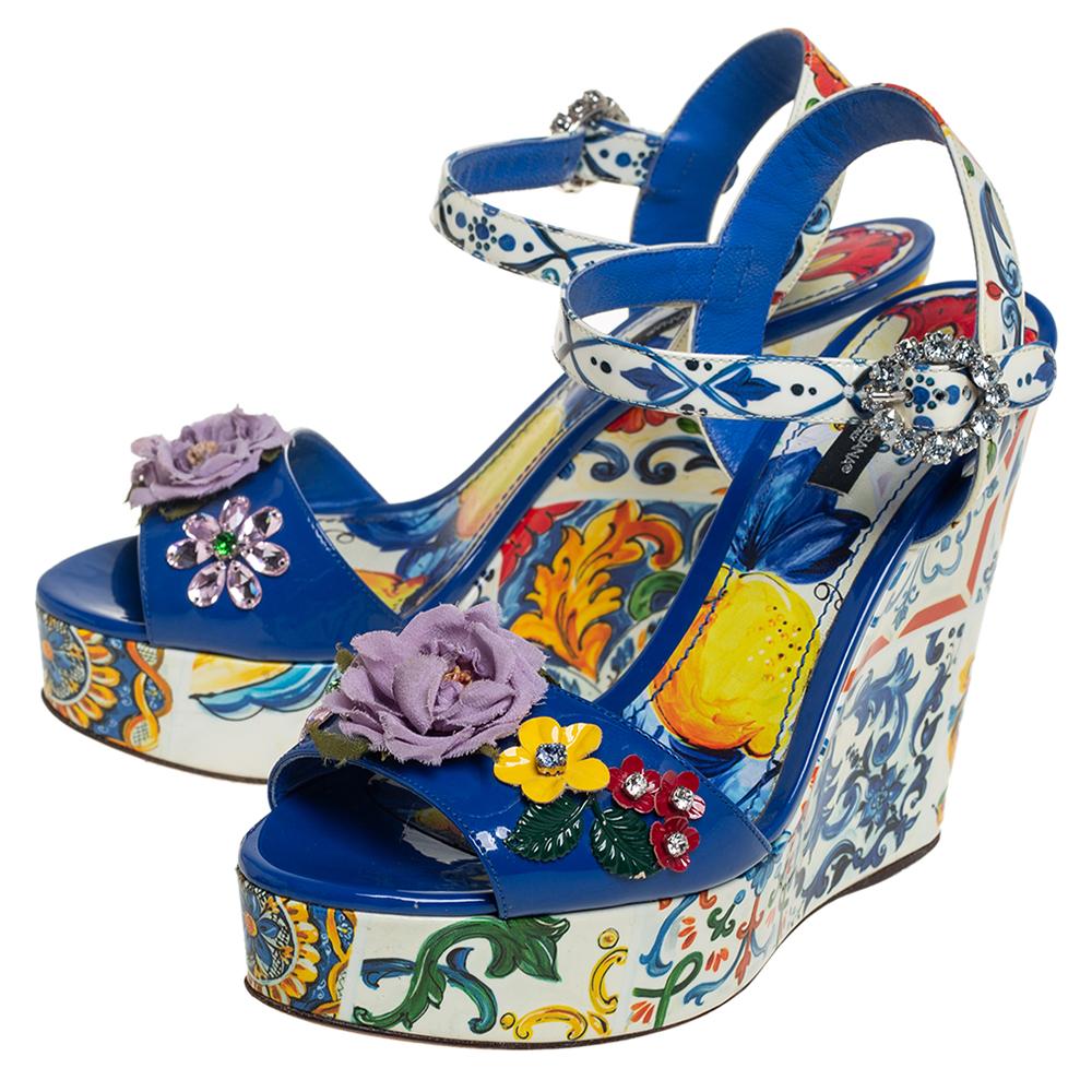 Dolce & Gabbana Multicolor Floral Wedge Platform  Ankle Strap Sandals Size 39 In Good Condition In Dubai, Al Qouz 2