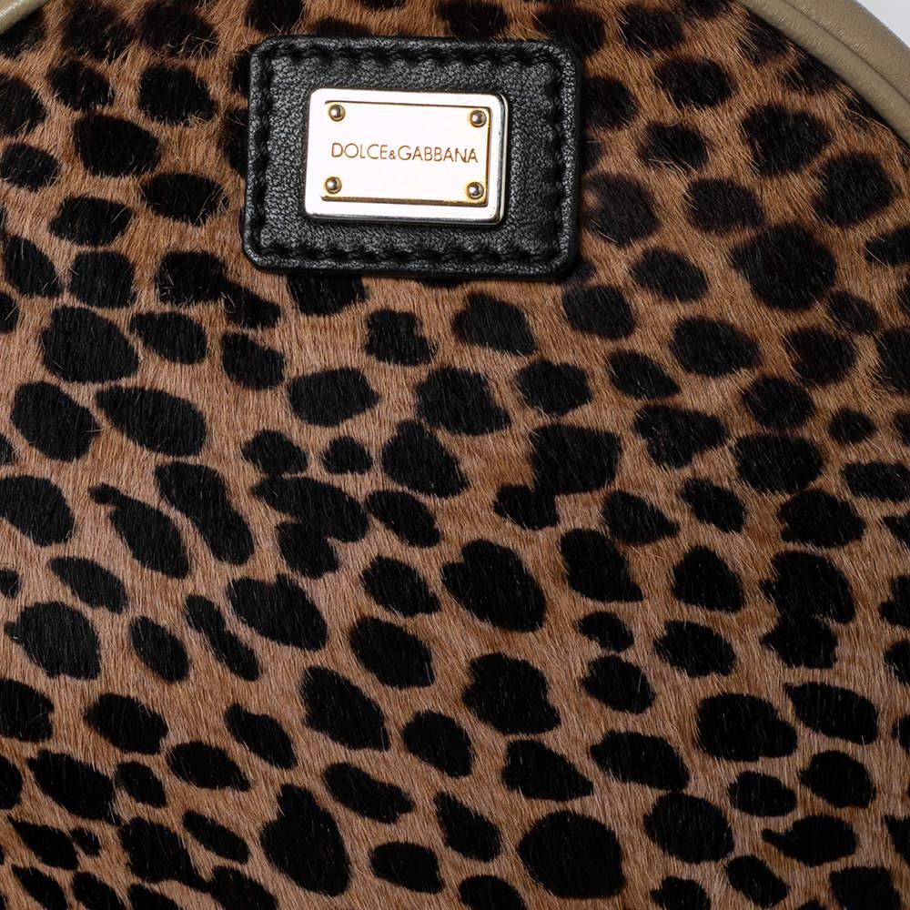 Dolce & Gabbana Umhängetasche aus Kalbshaar und Leder mit mehrfarbigem/leopardfarbenem Druck im Angebot 4