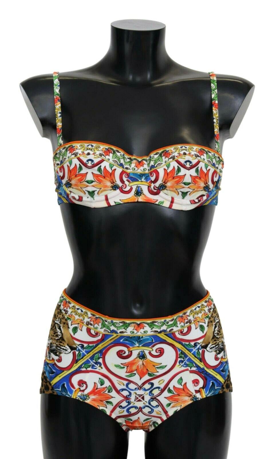 Gorgeous brand new with tags, 100% Authentic Dolce & Gabbana two piece bikini with majolica print.




Color: Multicolor Majolica print

Model: Bikini two piece set, top and bottom

Material: 75% Nylon 25% Elastane

Logo detailing

Made in