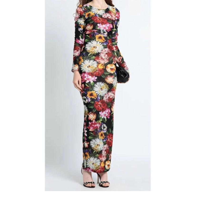 Dolce & Gabbana Floral maxi tube dress. Stretch and adjustable. 
Size 36IT, UK 6, XS. 
80% Polyamide 20% Elasthan 
Never worn but had the composition tag missing. 
Please check my other DG clothing & accessories!