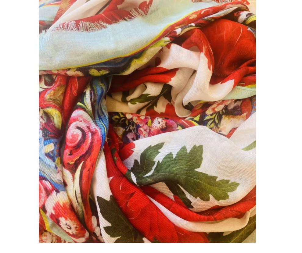 Dolce & Gabbana Multicolor Red Floral Gerbera Scarf Wrap Cover Up Maiolica DG In New Condition For Sale In WELWYN, GB