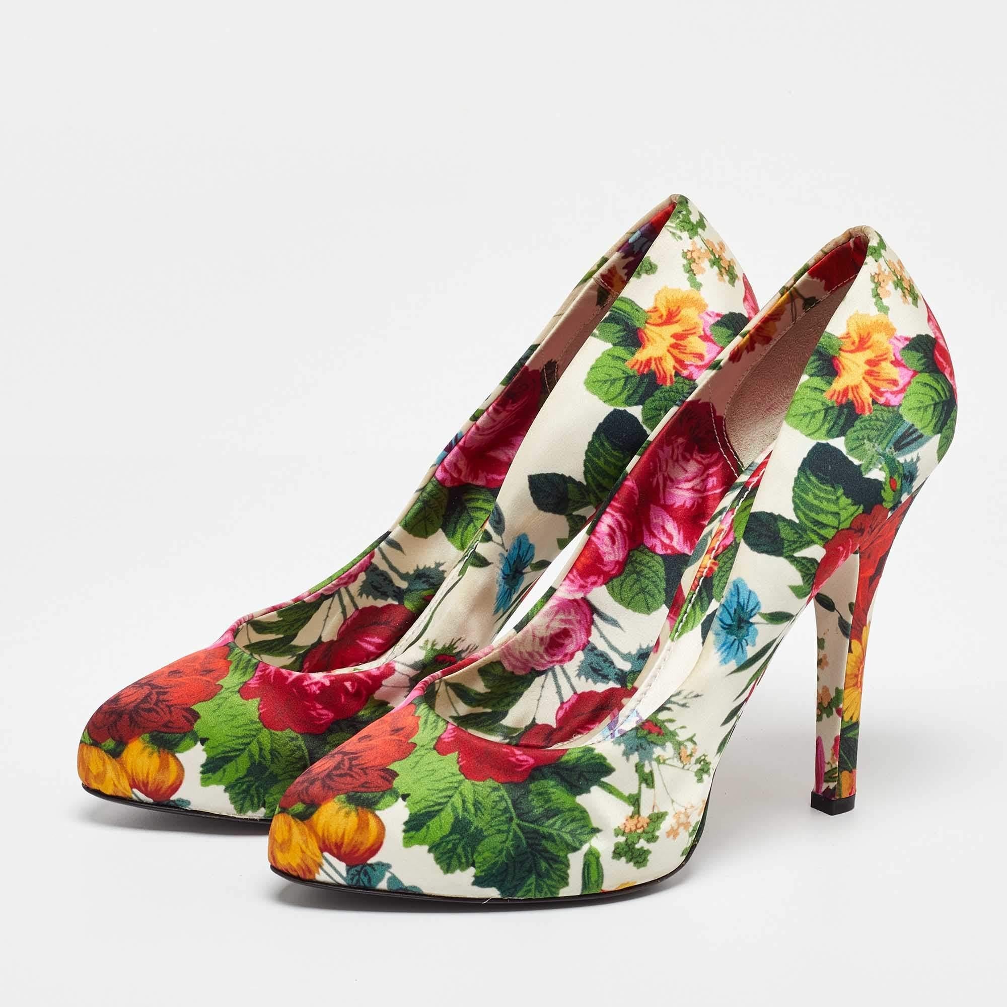 Make a chic style statement with these designer pumps. They showcase sturdy heels and durable soles  perfect for your fashionable outings