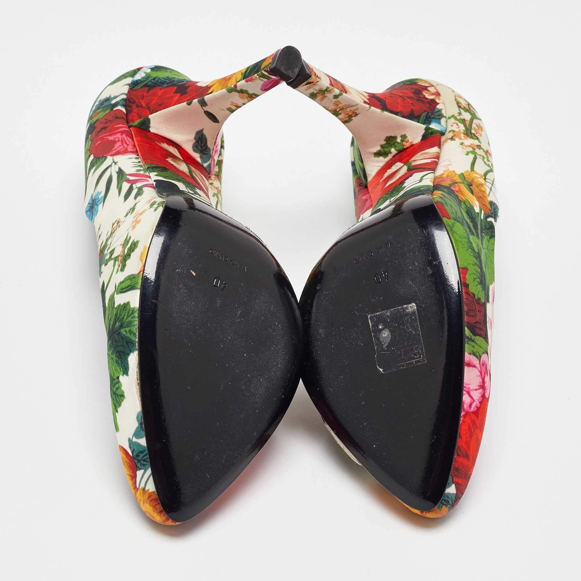 Dolce & Gabbana Multicolor Satin Floral Print Pumps Size 40 For Sale 1