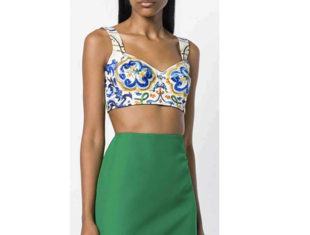 Dolce & Gabbana Sicily Maiolica
printed cotton corset cropped top
Size 44IT - UK12 - L.

Brand new with original tags!

Please check my other DG clothing &
accessories & Sicily bag & bikinis in this beautiful print!