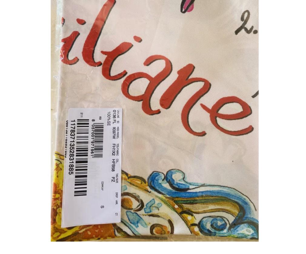 Dolce & Gabbana Sicilia Tradizione large silk scarf wrap headscarf 

Size 90cmx90cm 
100% silk 
Made in Italy 
Brand new with tags! 

Please check my other DG clothing & accessories!