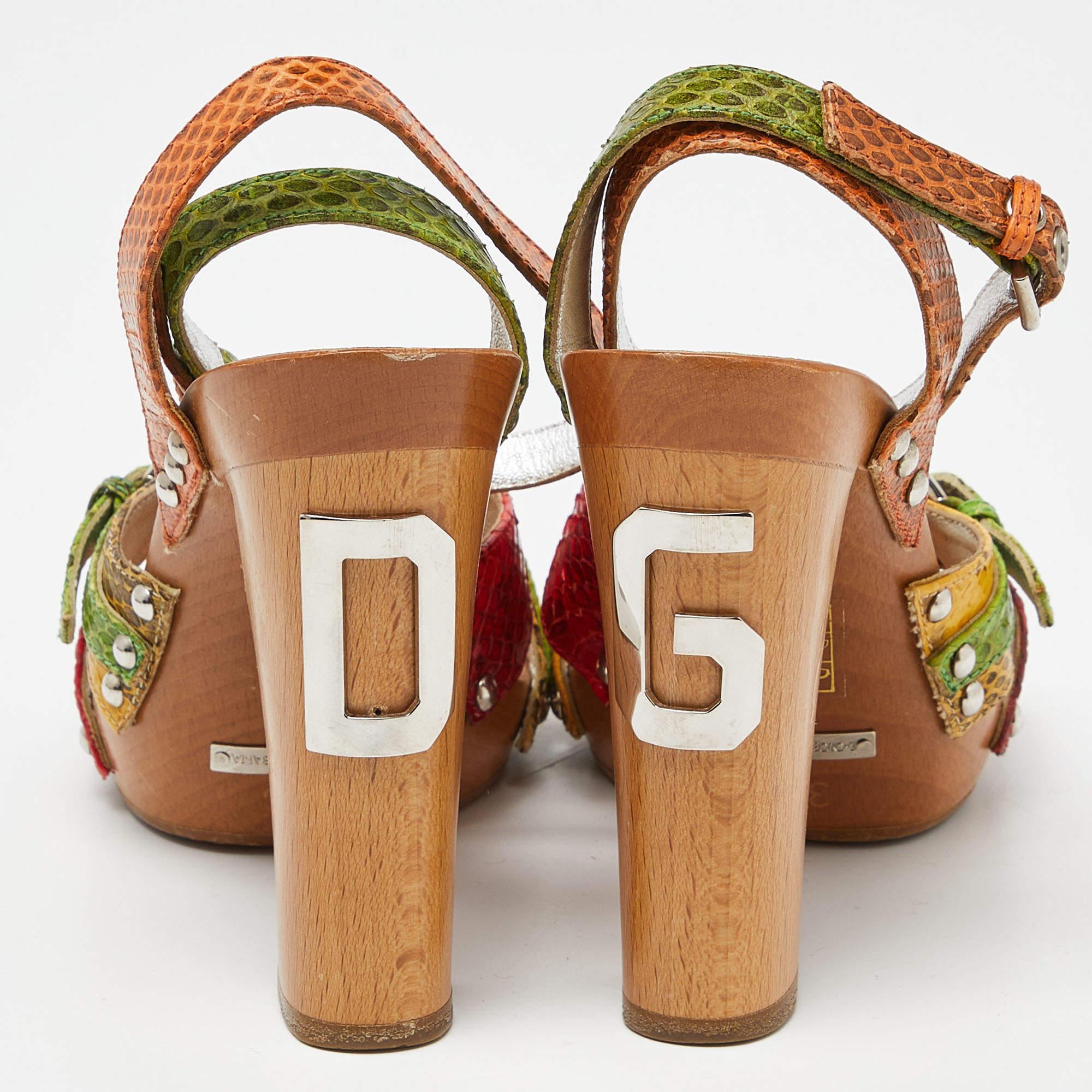 Dolce & Gabbana - Sandales à talons blocs en cuir serpent multicolore, taille 36 Pour femmes en vente