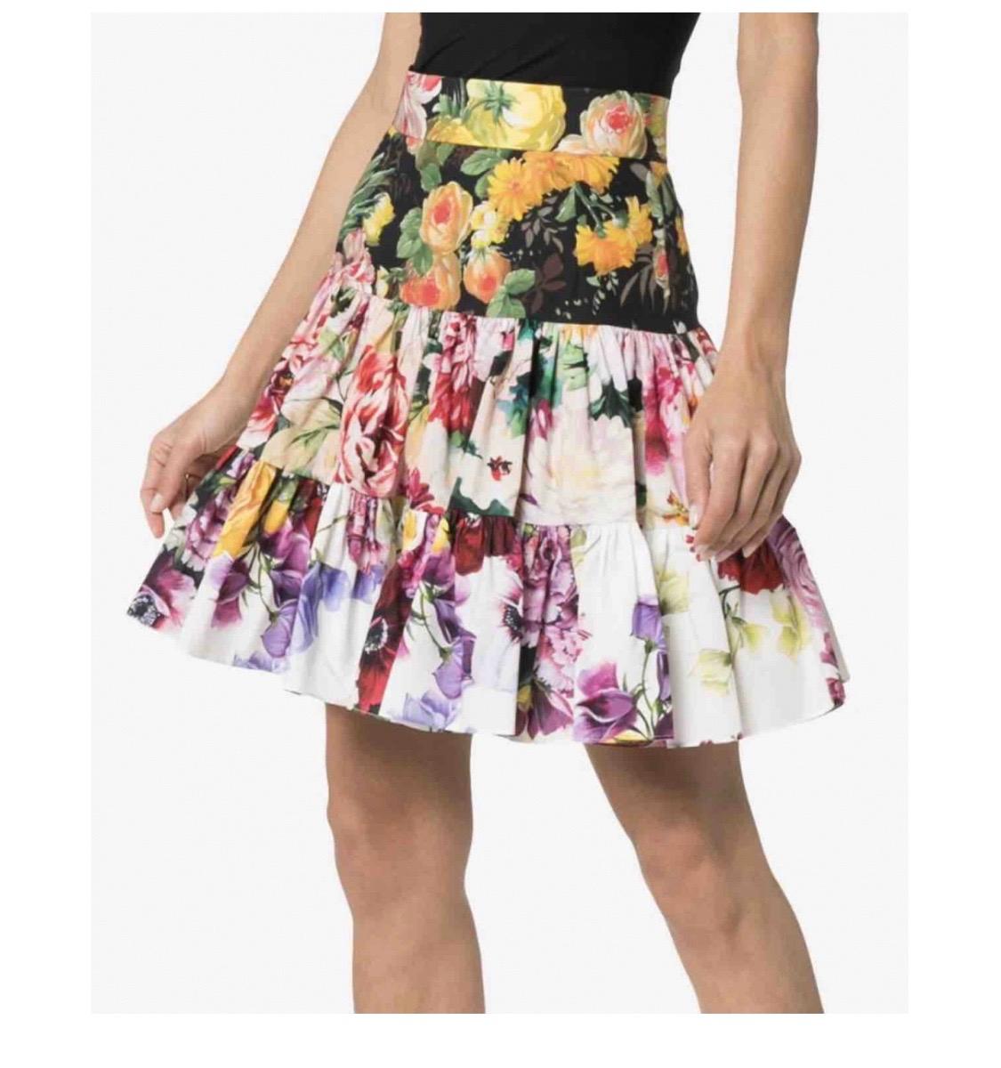 Dolce & Gabbana Multicolour Floral
cotton skirt
Size 42IT UK10, M.
100% cotton

Brand new with tags
Please check my other DG clothing,

beachwear, Sicily bags & accessories

and matching shoes!
