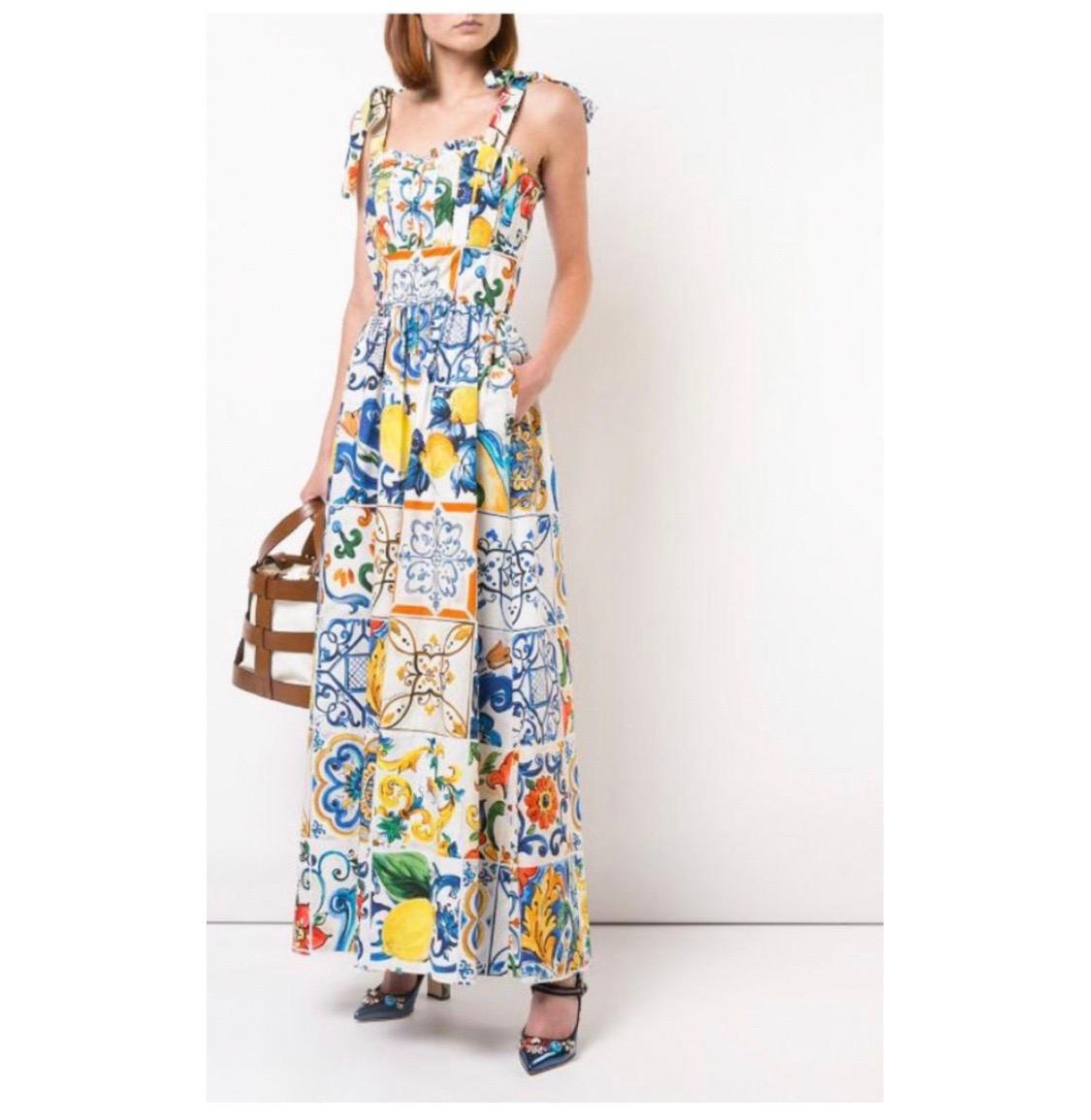 Dolce & Gabbana Sicily Maiolica
cotton maxi dress jumpsuit

Size 44IT - UK12 - L

100% cotton

Brand new with tags!

RRP 1750EUR

Please check my other DG clothing
shoes & beachwear & accessories in
this print!