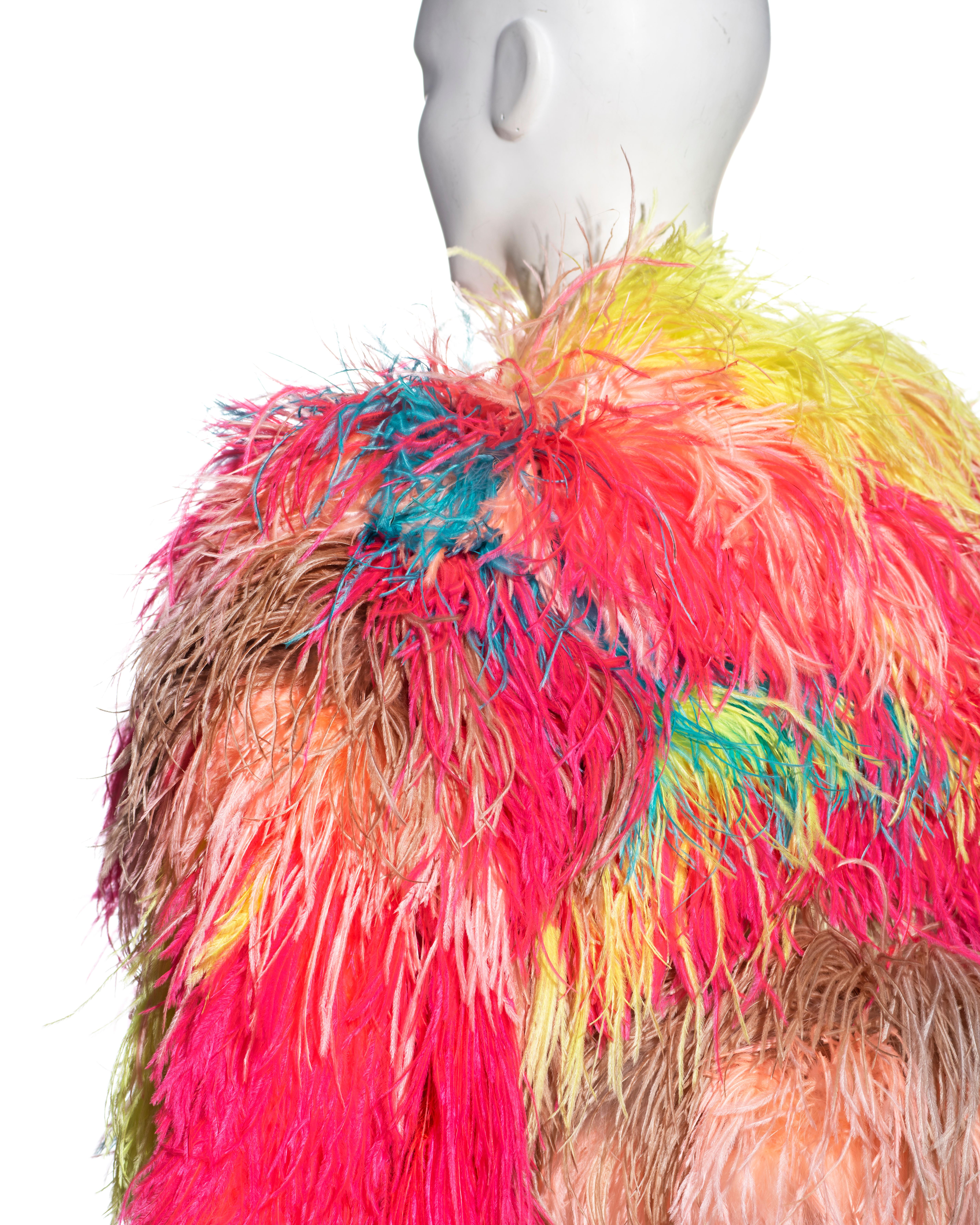 Veste boléro multicolore ornée de plumes d'autruche Dolce & Gabbana, A/H 2021 en vente 8