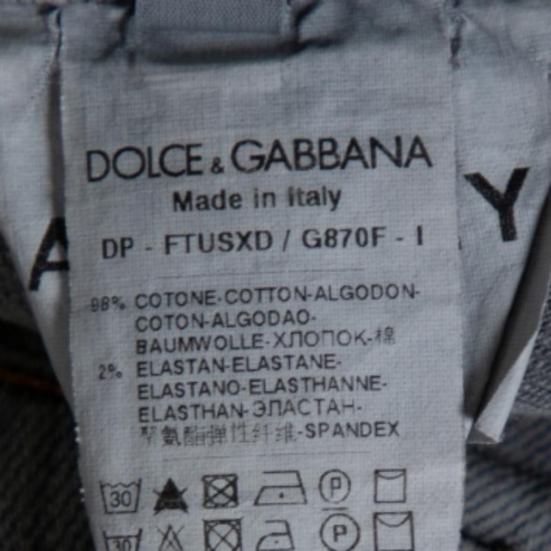 Dolce & Gabbana Navy Blue Denim Distressed Kate Jeans M In Good Condition For Sale In Dubai, Al Qouz 2