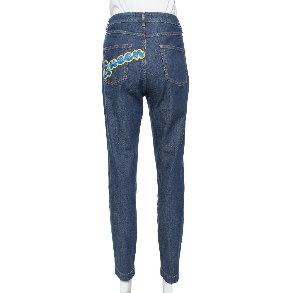 These fabulous jeans come from the house of Dolce & Gabbana. These skinny jeans have been crafted from a cotton blend and come in a lovely shade of navy blue. They are styled with pockets, zip closure, embroidery detailing tat the back and a good