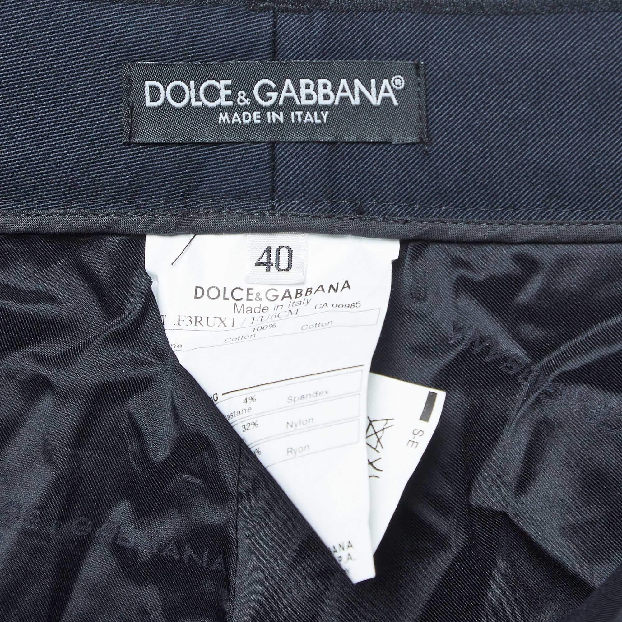 Dolce & Gabbana Navy Blue Gabardine Cropped Trousers S In New Condition For Sale In Dubai, Al Qouz 2