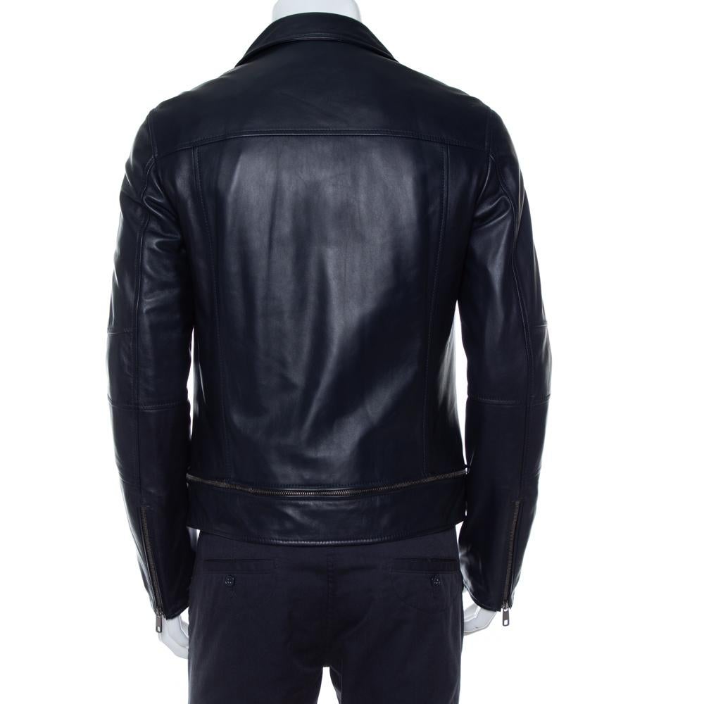 This piece is a prize you will want to keep even if you have worn it countless times. Designed by Dolce & Gabbana, the creation is an example of quality and classic appeal. The navy blue jacket is tailored from leather and it has a zipped front and