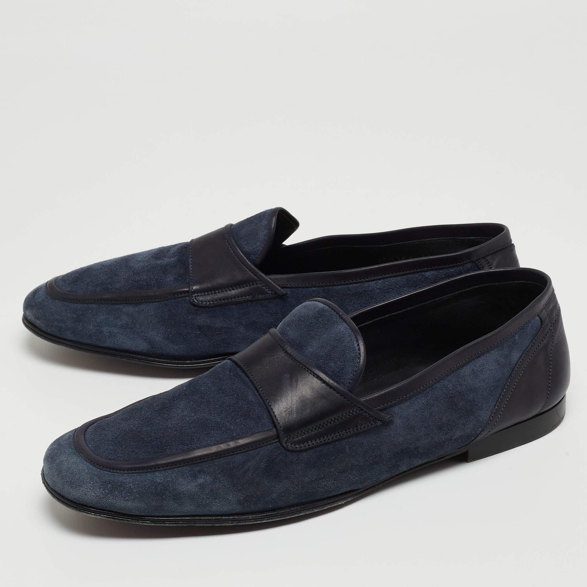 Dolce & Gabbana Navy Blue Suede Slip On Loafers Size 44 In Good Condition In Dubai, Al Qouz 2